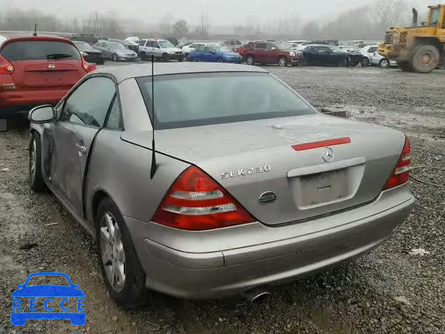 2003 MERCEDES-BENZ SLK 230 KO WDBKK49FX3F296386 image 2