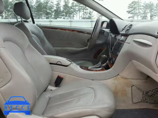 2005 MERCEDES-BENZ CLK 500 WDBTK75J85F136168 image 4