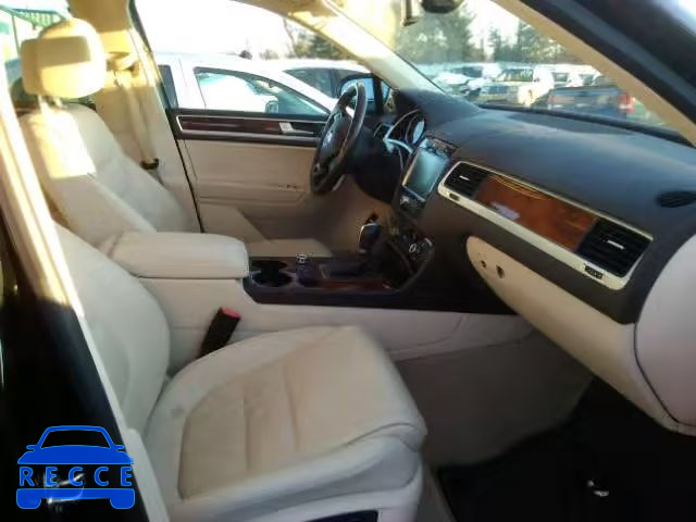 2013 VOLKSWAGEN TOUAREG V6 WVGEP9BP6DD013555 image 4