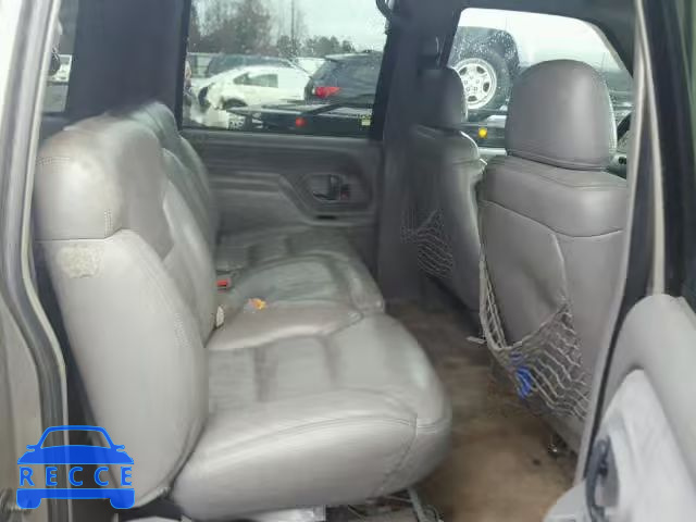 1999 GMC SUBURBAN K 1GKFK16R3XJ770735 Bild 5