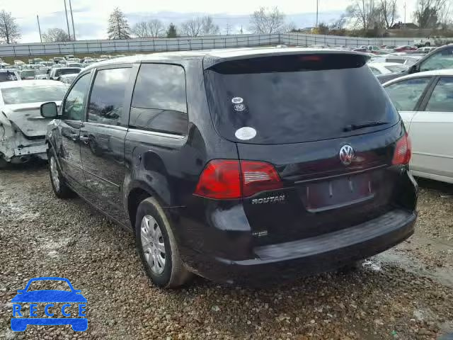 2011 VOLKSWAGEN ROUTAN S 2V4RW4DGXBR717346 image 2