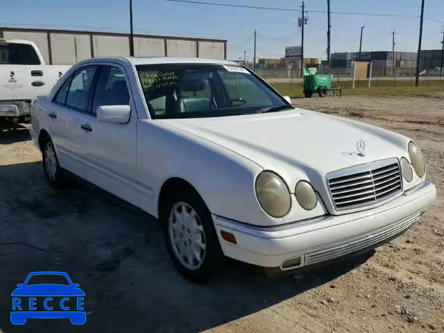 1998 MERCEDES-BENZ E 300TD WDBJF25F3WA493864 Bild 0