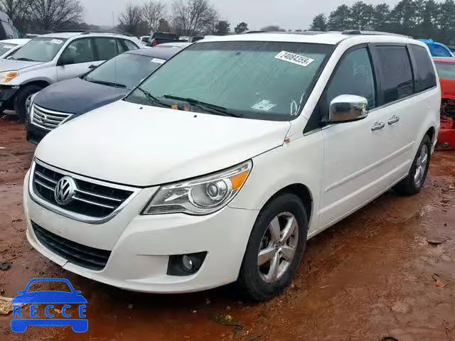 2011 VOLKSWAGEN ROUTAN SEL 2V4RW6DG5BR670755 зображення 1