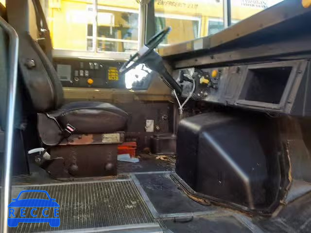 1999 INTERNATIONAL 3000 3800 1HVBBAAN0XH206993 image 4