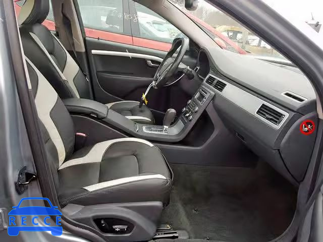 2010 VOLVO V70 3.2 YV1982BW1A1121834 image 4