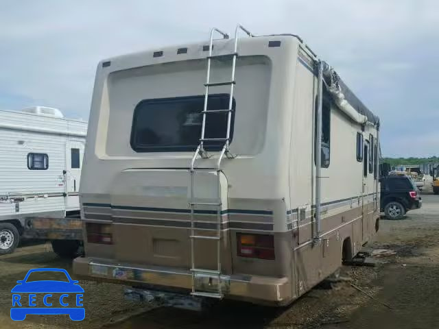 1989 CHEVROLET WINNEBAGO 1GBKP37W9K3302750 image 3