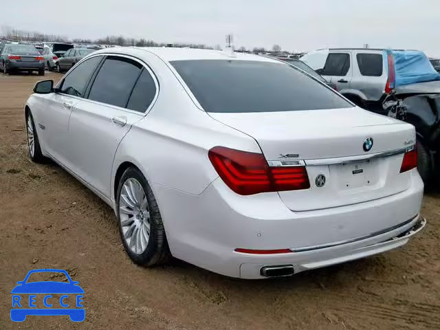 2013 BMW 740 LXI WBAYF4C54DD127569 Bild 2