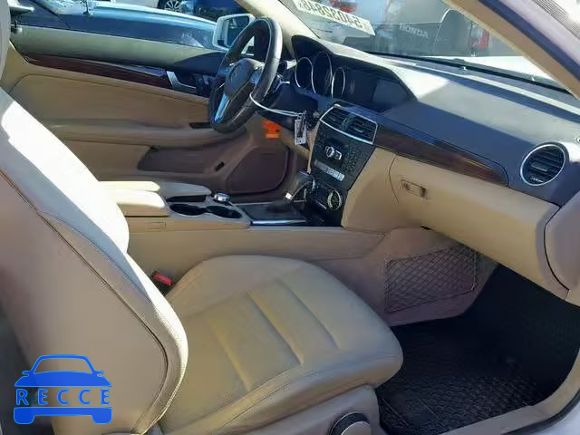 2013 MERCEDES-BENZ C 350 4MAT WDDGJ8JB9DG084042 зображення 4