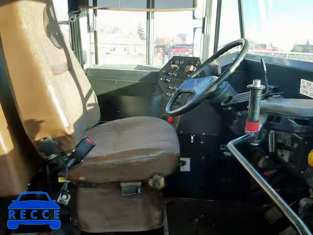 2001 INTERNATIONAL 3000 3800 1HVBBABN21H364869 image 4