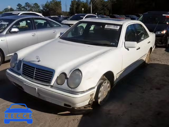 1996 MERCEDES-BENZ E 300D WDBJF20F4TJ017190 Bild 1