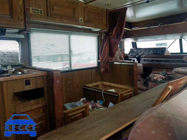 1986 CHEVROLET MOTORHOME 1GBKP37W9G3304313 image 8