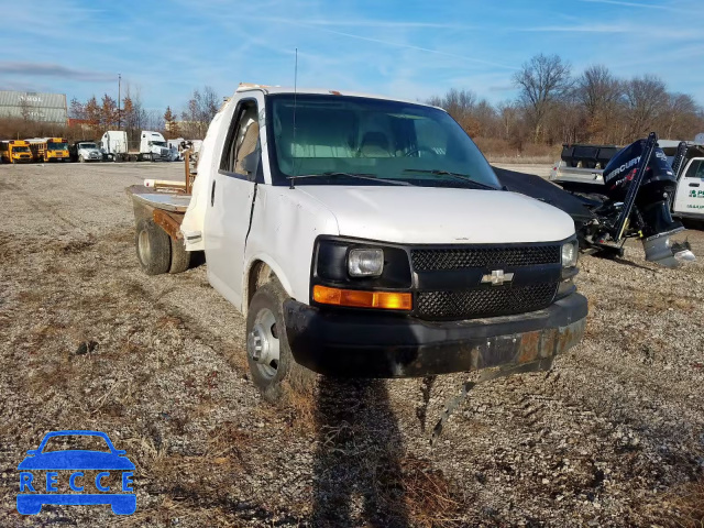 2005 CHEVROLET EXPRESS 1GBJG31U451248079 image 0