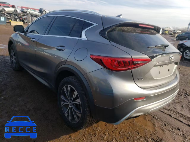 2019 INFINITI QX30 LUXE SJKCH5CRXKA010235 Bild 2