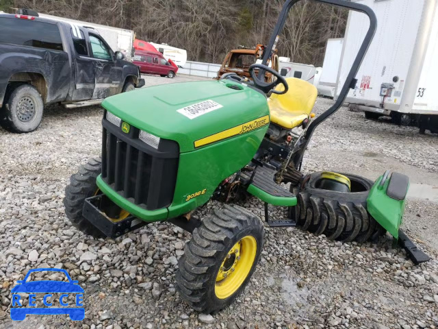 2011 JOHN DEERE TRACTOR 1LV3038ECDH511399 Bild 1