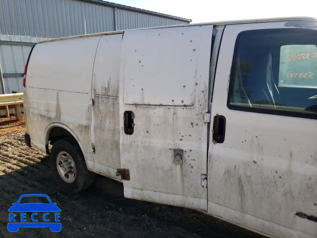 2004 CHEVROLET 3500 1GCHG35U241121138 Bild 8