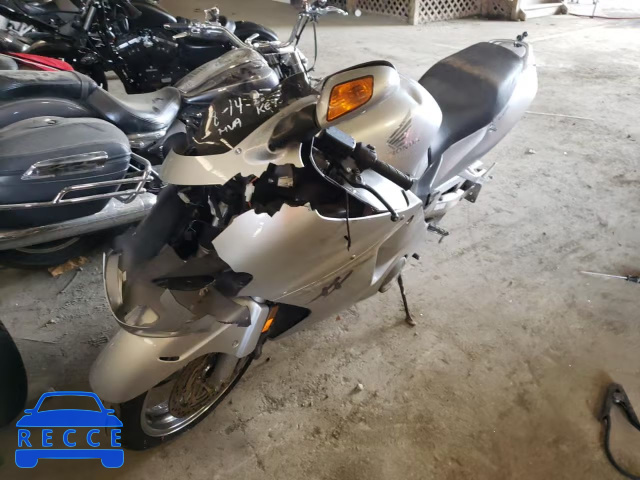 2002 HONDA CBR1100 XX JH2SC35072M500024 Bild 1