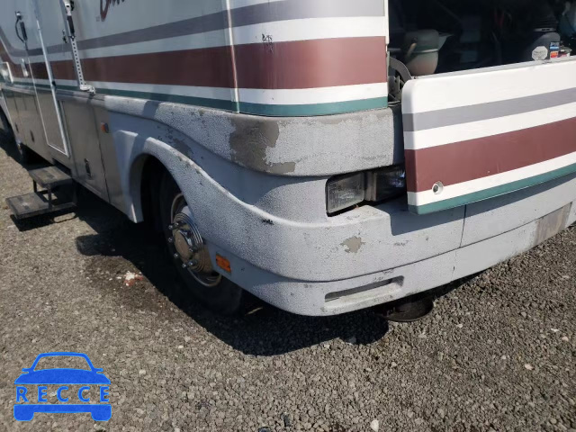 1999 FORD RV 3FCMF53S4XJA13045 image 8