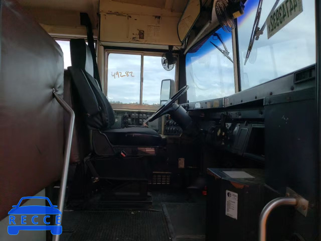 2000 INTERNATIONAL 3000 3800 1HVBBABNXYH293589 image 4