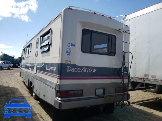 1992 CHEVROLET MOTORHOME 1GBKP37N9M3317257 image 2