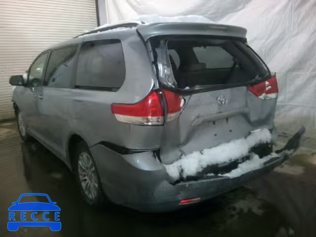 2013 TOYOTA SIENNA XLE 5TDYK3DC0DS300840 Bild 2