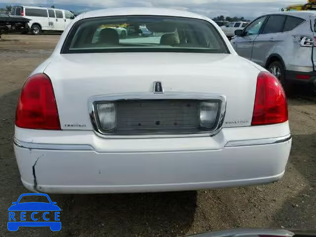 2007 LINCOLN TOWN CAR S 1LNHM81W77Y622773 зображення 9