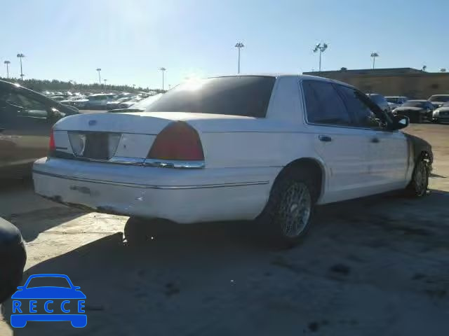 1999 FORD CROWN VICT 2FAFP74W1XX123501 image 3