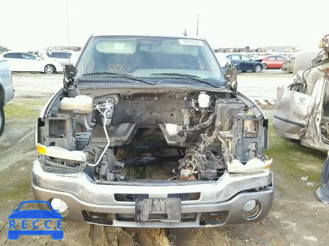 2007 GMC SIERRA C25 1GTHC23DX7F103924 image 9