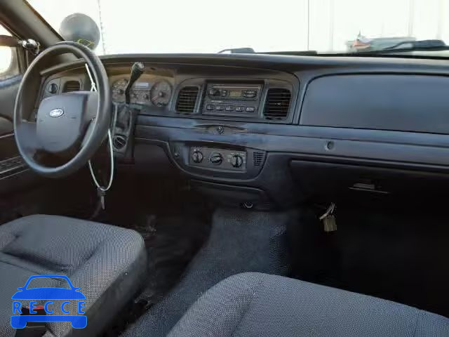 2006 FORD CROWN VIC 2FAFP71W06X141863 зображення 8