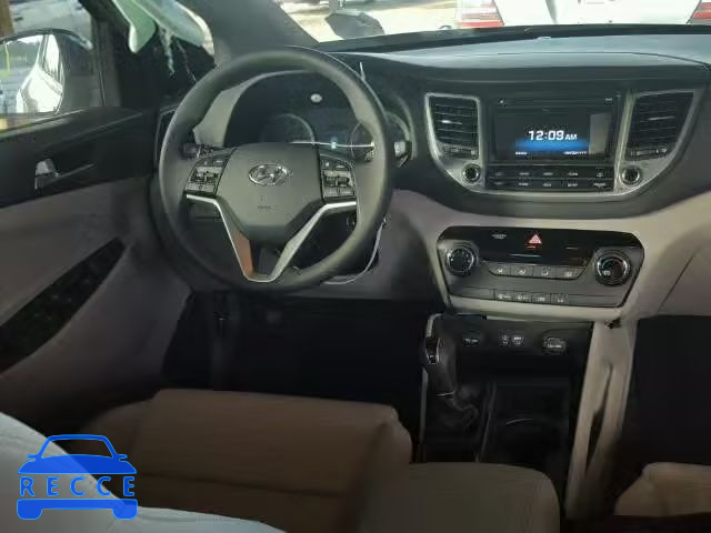 2017 HYUNDAI TUCSON SE KM8J23A47HU286124 зображення 8