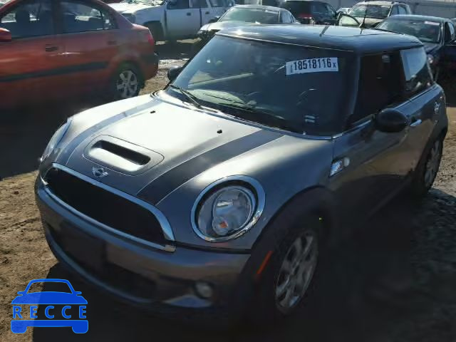 2009 MINI COOPER S WMWMF73539TX40599 image 1