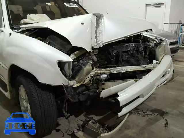 2003 LEXUS LX 470 JTJHT00W833526892 image 8