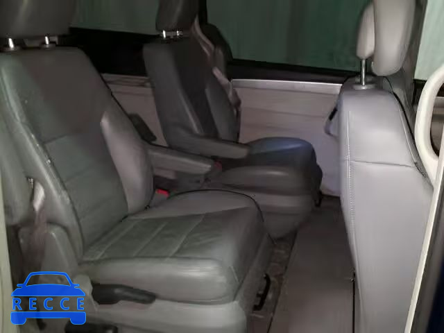 2011 VOLKSWAGEN ROUTAN SEL 2V4RW5DG1BR750130 зображення 5