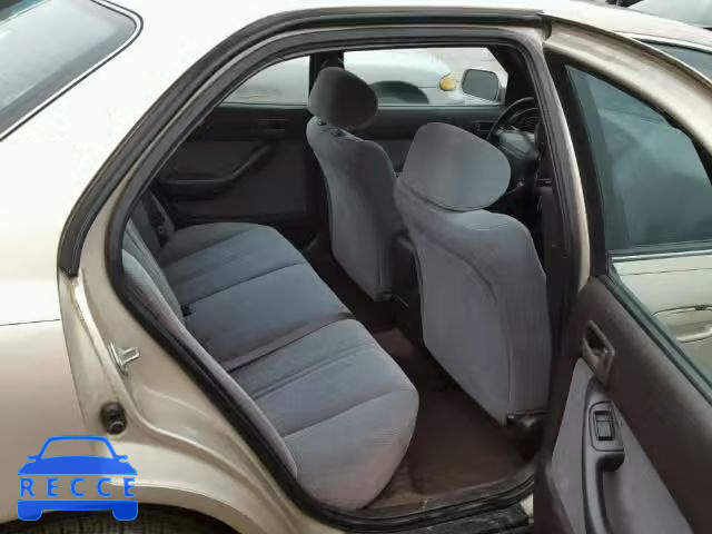 1992 TOYOTA CAMRY LE 4T1SK12E0NU121513 image 5