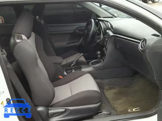 2015 TOYOTA SCION TC JTKJF5C74FJ010258 image 4