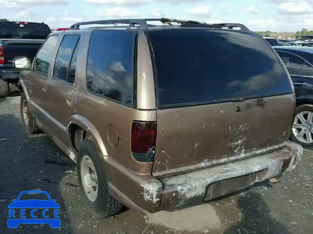 1997 CHEVROLET BLAZER 1GNCS13W0V2243226 image 2