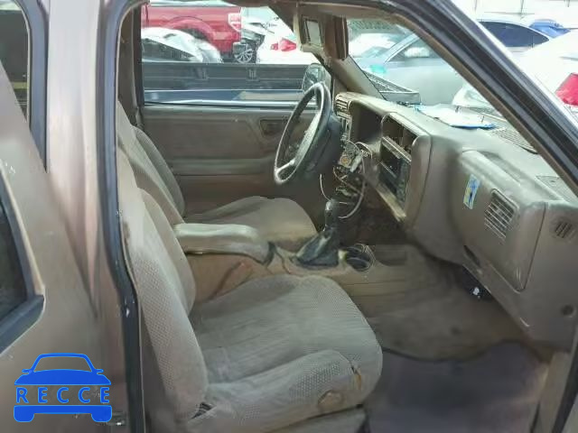 1997 CHEVROLET BLAZER 1GNCS13W0V2243226 image 4