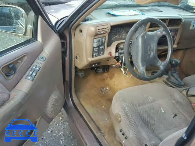 1997 CHEVROLET BLAZER 1GNCS13W0V2243226 image 8