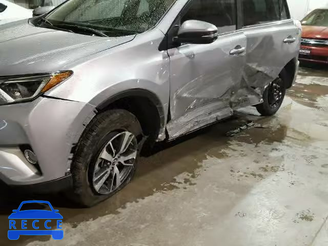 2016 TOYOTA RAV4 XLE 2T3WFREV4GW263244 image 9