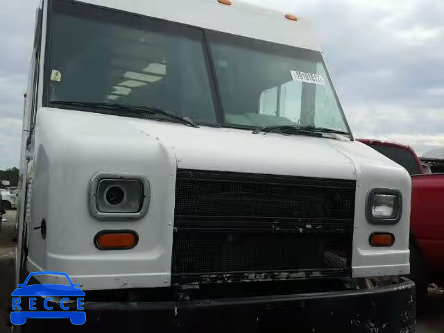 2001 FREIGHTLINER M LINE WAL 4UZAANBW11CH52742 Bild 8