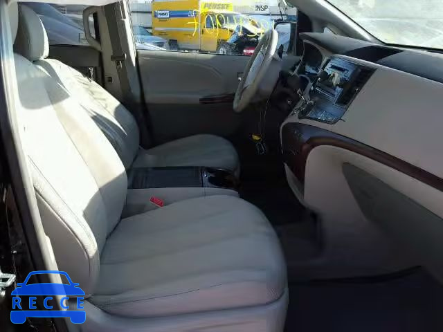 2013 TOYOTA SIENNA XLE 5TDYK3DC8DS389234 зображення 4