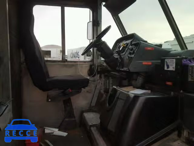 2001 FREIGHTLINER M LINE WAL 4UZAANBWX1CJ22392 image 4