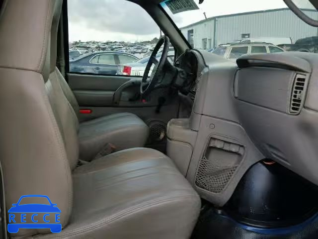 2003 CHEVROLET ASTRO VAN 1GCDM19XX3B132817 image 4