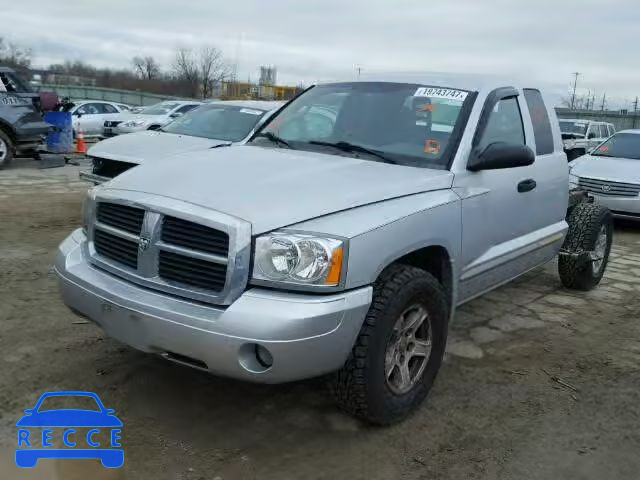 2005 DODGE DAKOTA SLT 1D7HW42NX5S207756 image 1