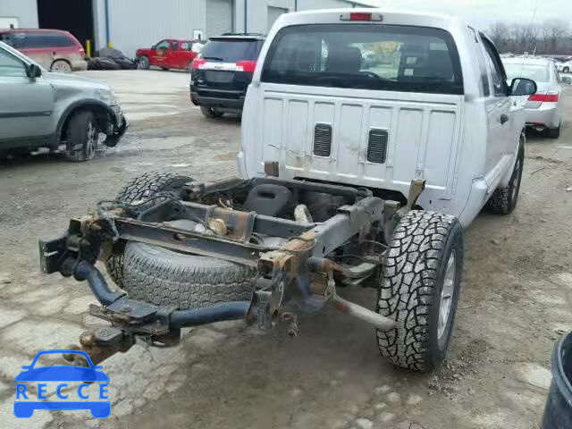 2005 DODGE DAKOTA SLT 1D7HW42NX5S207756 image 3