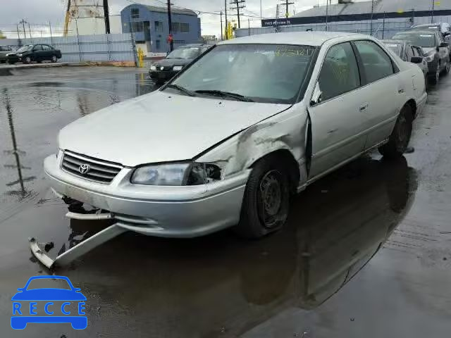 2001 TOYOTA CAMRY JT2BG22K310533338 image 1