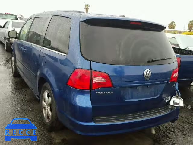 2011 VOLKSWAGEN ROUTAN SE 2V4RW3DG8BR766507 зображення 2