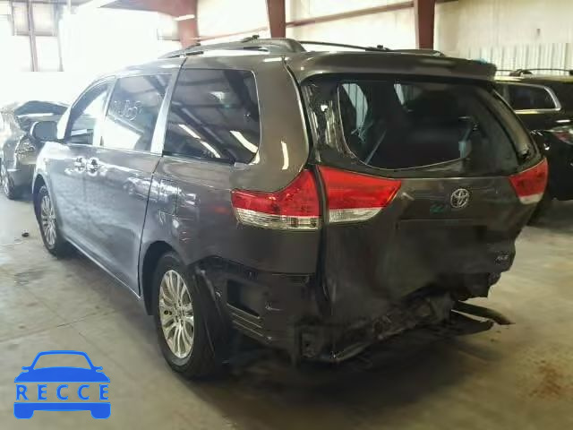 2013 TOYOTA SIENNA XLE 5TDYK3DC0DS385288 зображення 2