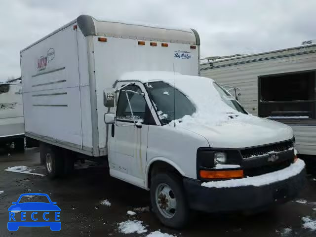 2004 CHEVROLET EXPRESS CU 1GBJG31U641136849 image 0