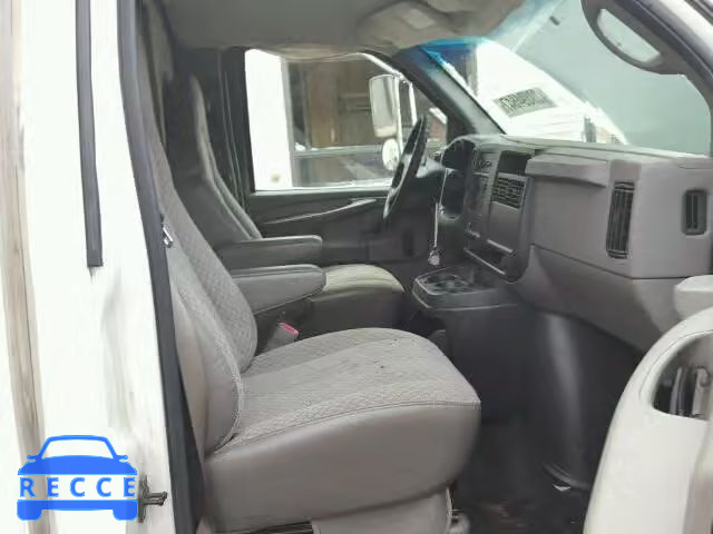 2004 CHEVROLET EXPRESS CU 1GBJG31U641136849 image 4