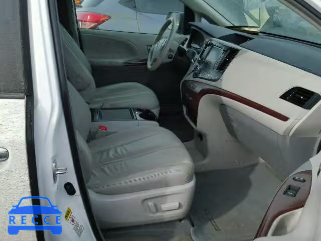 2013 TOYOTA SIENNA XLE 5TDYK3DC4DS384256 зображення 4